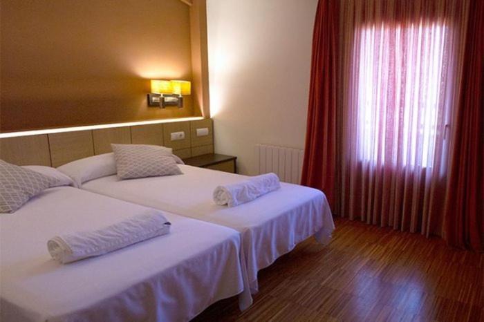 Hotel Valle De Turtzioz Экстерьер фото